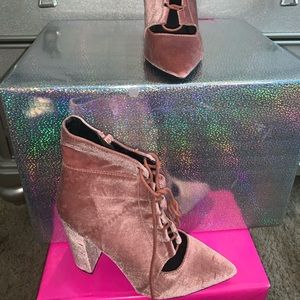 Cute pumps !